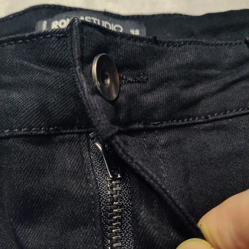 ROKU STUDIO STONED AND SUCCESSFUL Men 38 (Actual 40X34) Black Denim‎ Jeans